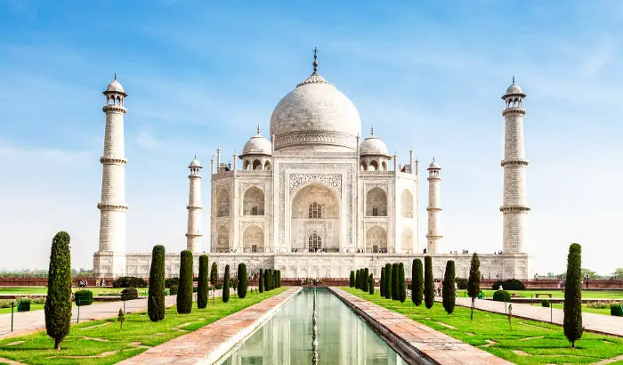 Essay on A Visit To Tajmahal